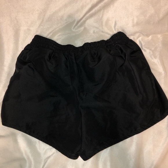 Athletic Shorts🏃🏽‍♀️ - Picture 3 of 6